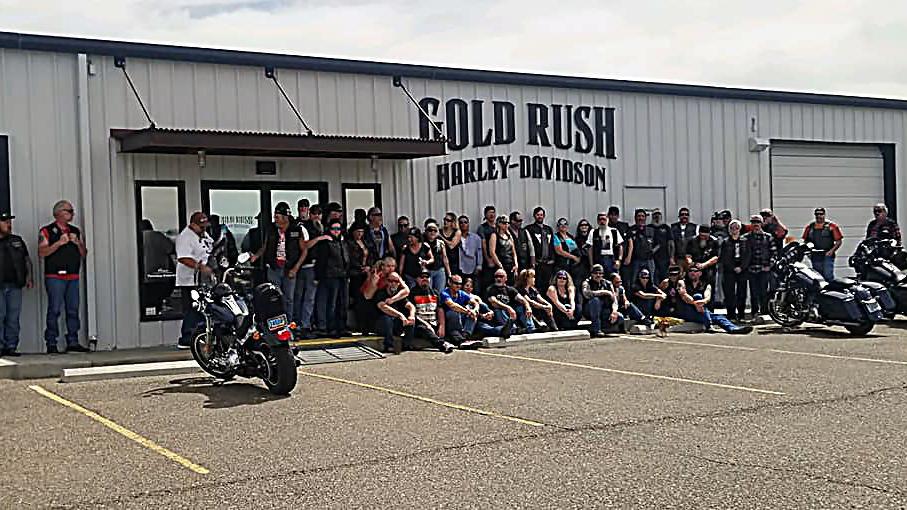 20 tahunan Wild Bunch Motorcycle Club Desert Thunder Poker dan Saloon Run | Lokal