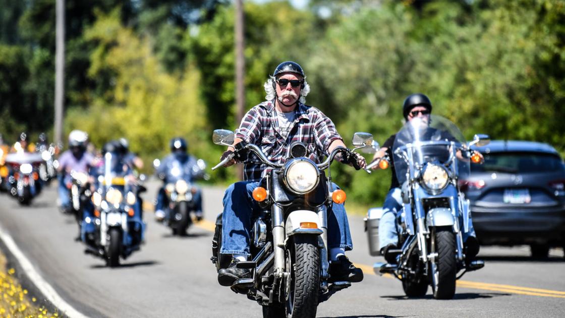 Poker di sepeda motor: Wahkiakum membuat semangat Bald Eagle Day tetap hidup dengan acara pengganti | Lokal