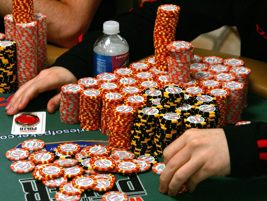 Tubuh Pemain Poker Terbakar Profesional Ditemukan Di Michigan Park