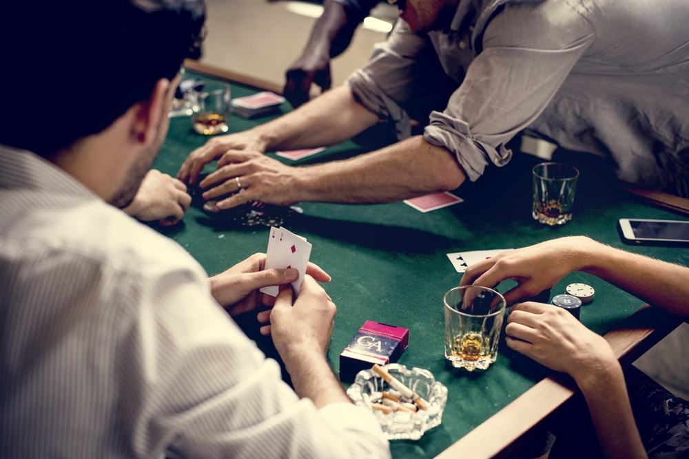 Polisi Keuangan Austria Menangkap Beberapa Orang di Ruang Poker Ilegal
