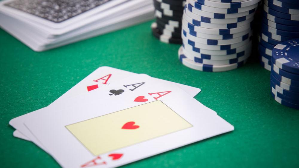 Seberapa bagus tembakan Anda untuk menang di Three Card Poker? | Guru Game