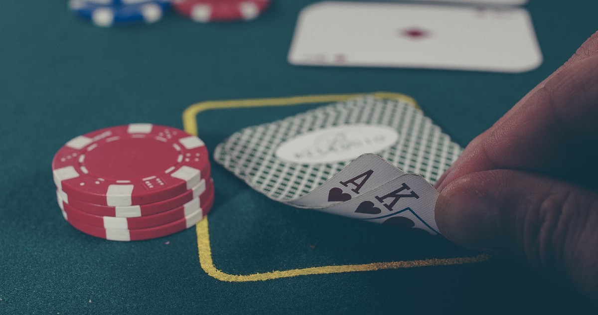 Ketika Segalanya Menjadi Salah, Berpikirlah Seperti Pemain Poker | oleh Concoda | Agustus, 2020