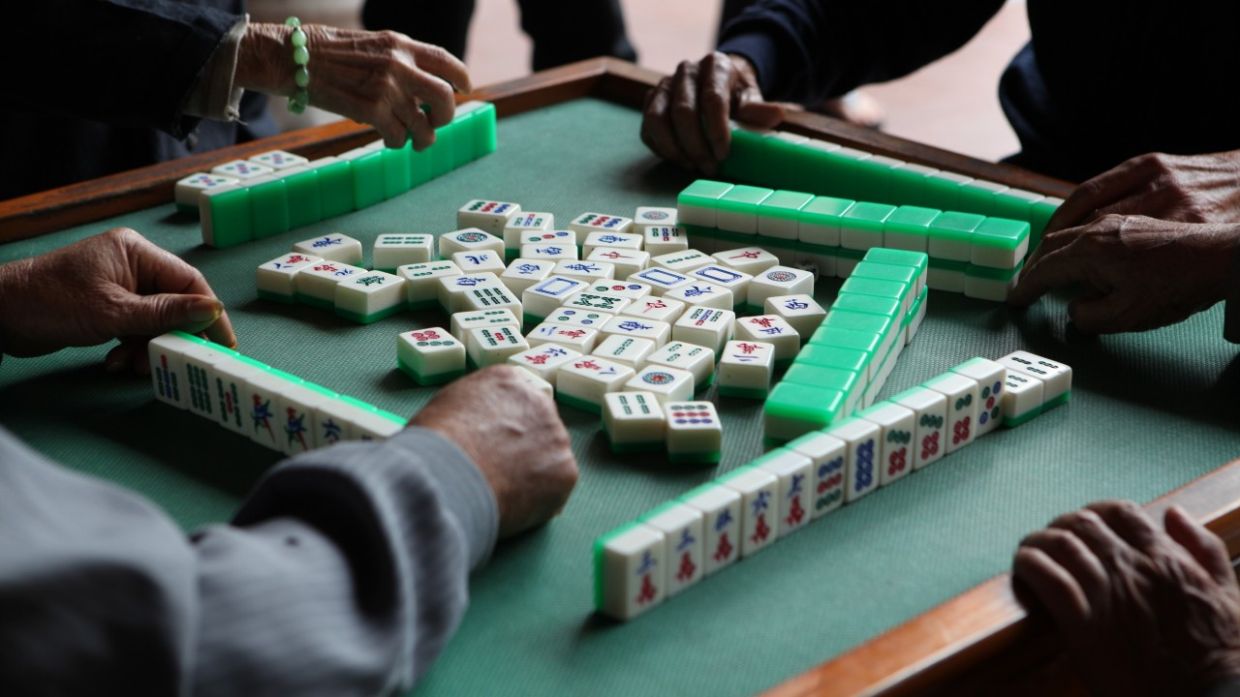 Konsumen Cina terjebak di rumah meningkatkan pengeluaran untuk poker, mahjong menetapkan liburan Tahun Baru Imlek ini