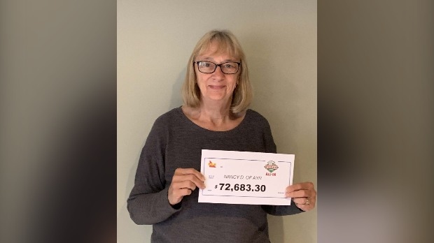 'Saya terkejut': Wanita Ayr memenangkan $ 72K dalam permainan poker lotto