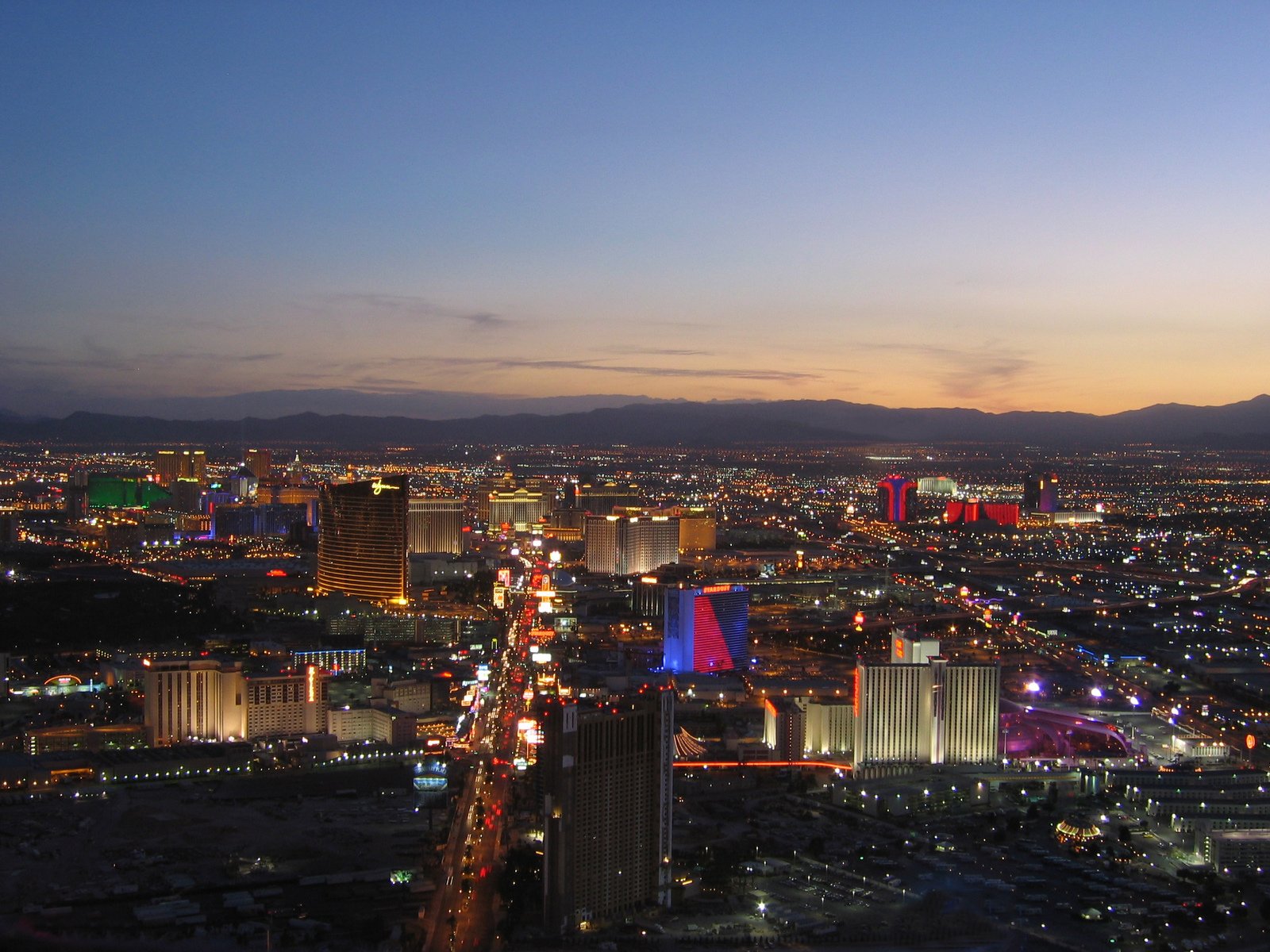 Vegas Reopening Berlanjut Dengan Poker Bebas Pembagi, Aturan Topeng Lebih Ringan